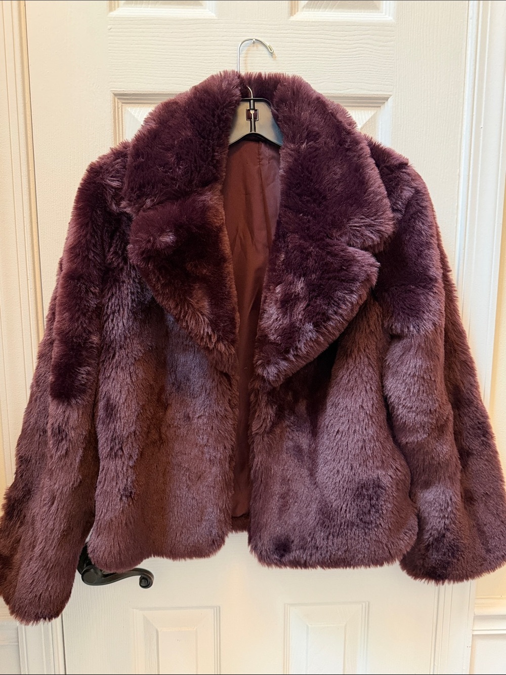 Plush Faux Fur Coat in Plum